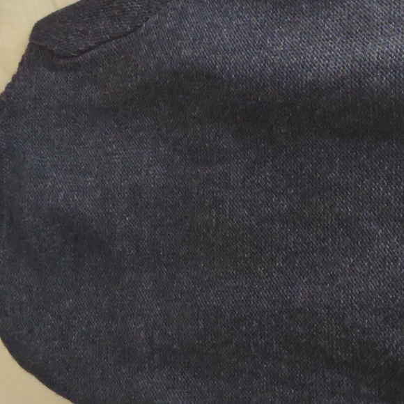 Ladies Navy heavyweight sweater L/XL. NWOT. - Picture 7 of 12